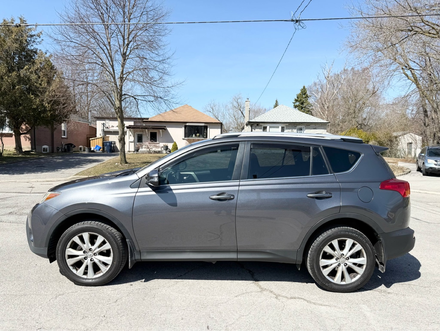 2014 Toyota RAV4 Limited AWD - photo 2