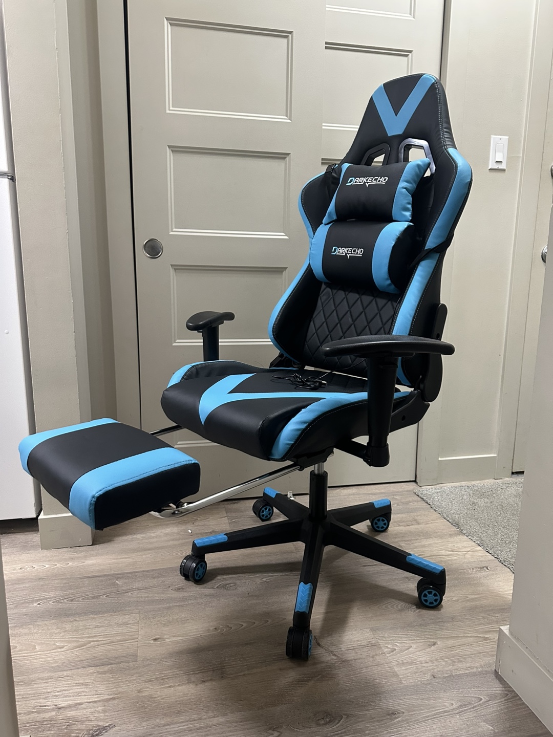 Drikecho Gaming Chair with Footrest - Black and Blue - photo 2