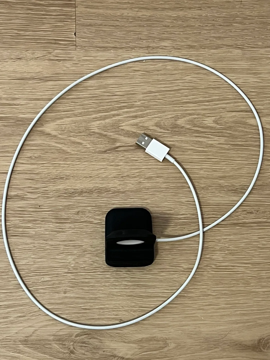 Apple Watch Series 4 with 10 Bands! image indicator(4)