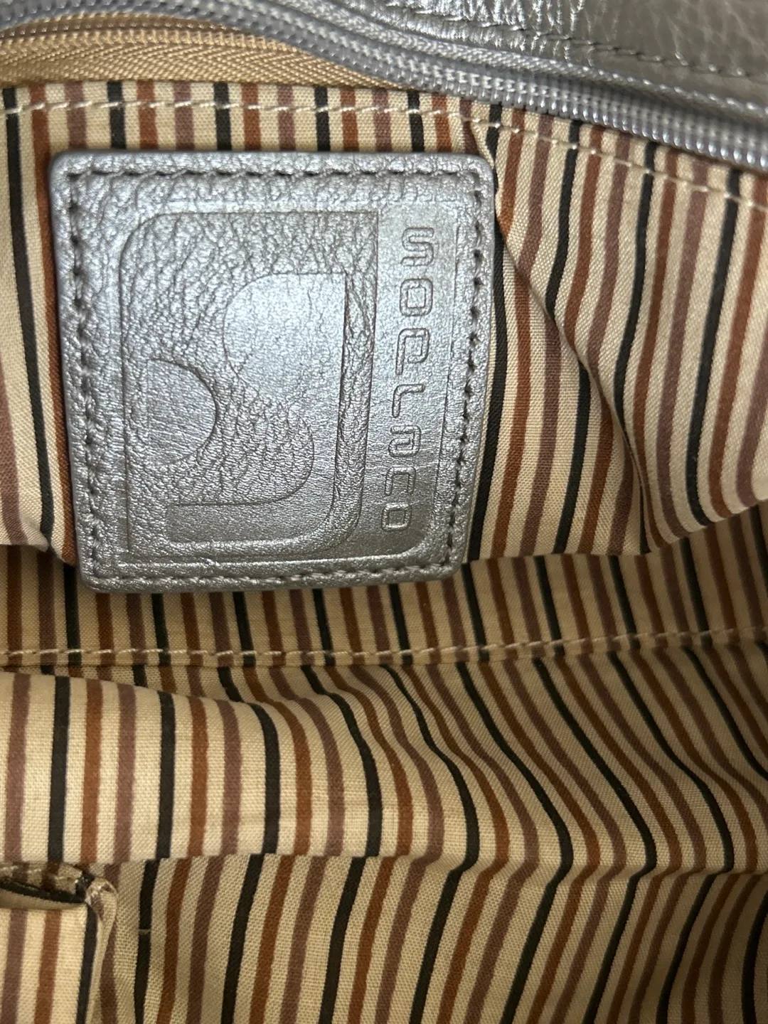 Soprano by Duluth Trading Co. Grey Handbag image indicator(4)