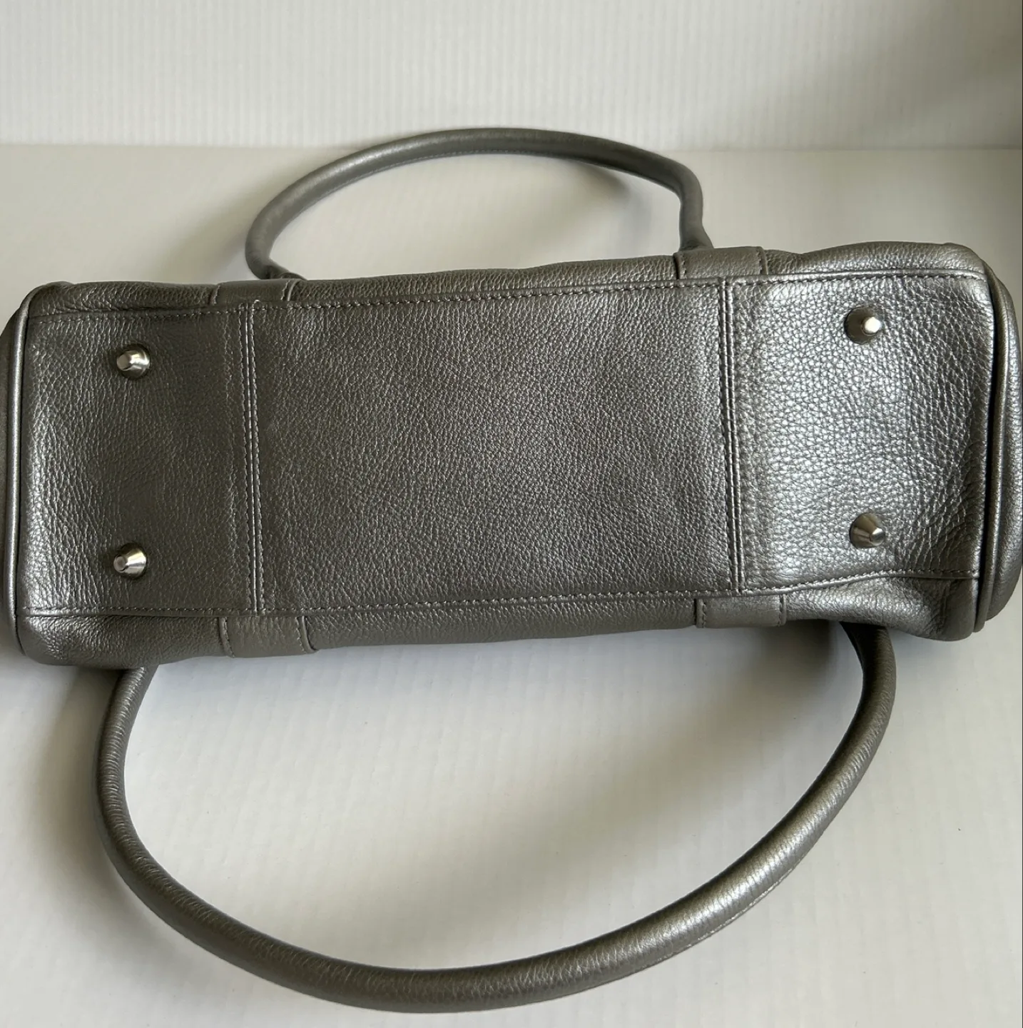 Soprano by Duluth Trading Co. Grey Handbag image indicator(7)