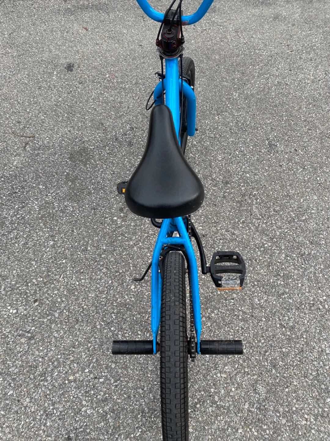 Diamondback Blue BMX Bike. Open for anyone who wants to buy. image indicator(5)