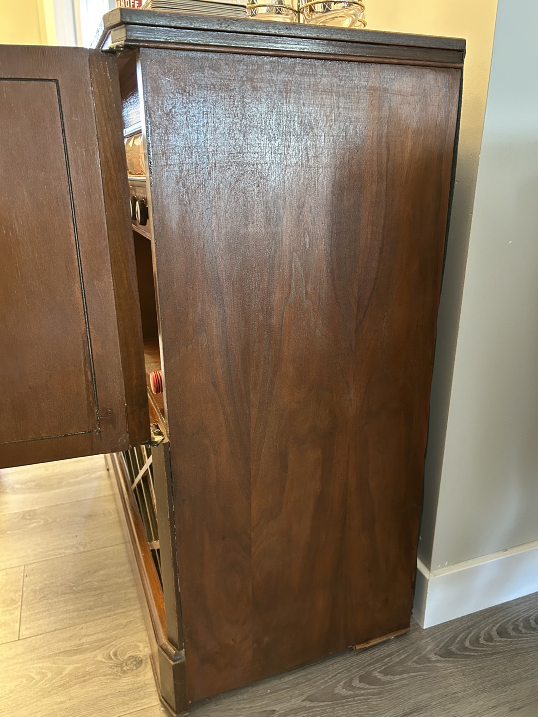 Vintage General Electric 1950s Bar Cabinet with Radio - photo 5