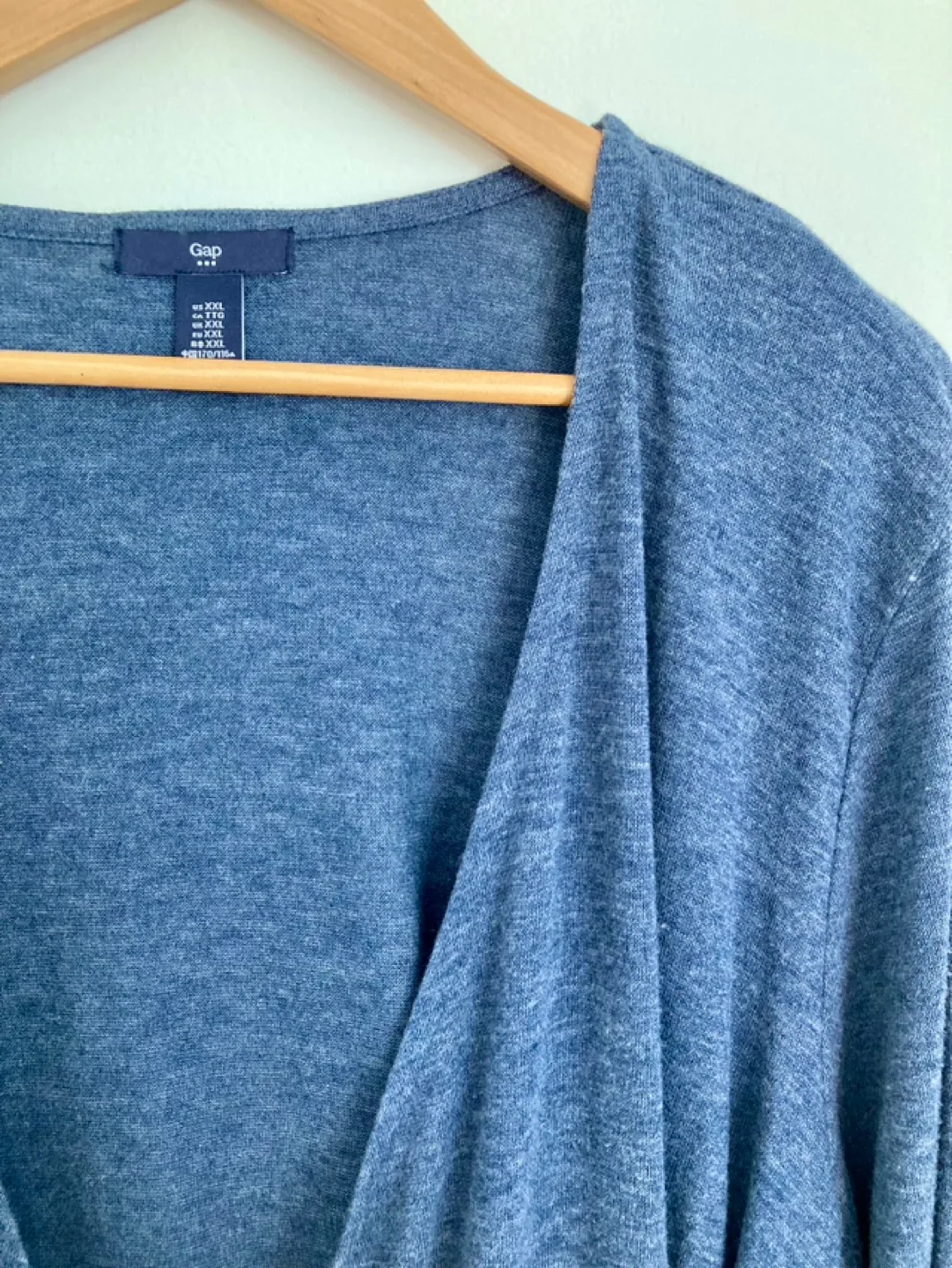 NWOT GAP Sweater image indicator(2)