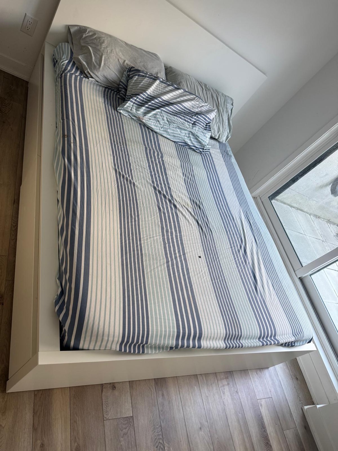 IKEA MALM White Queen Bed Frame with Storage - photo 2