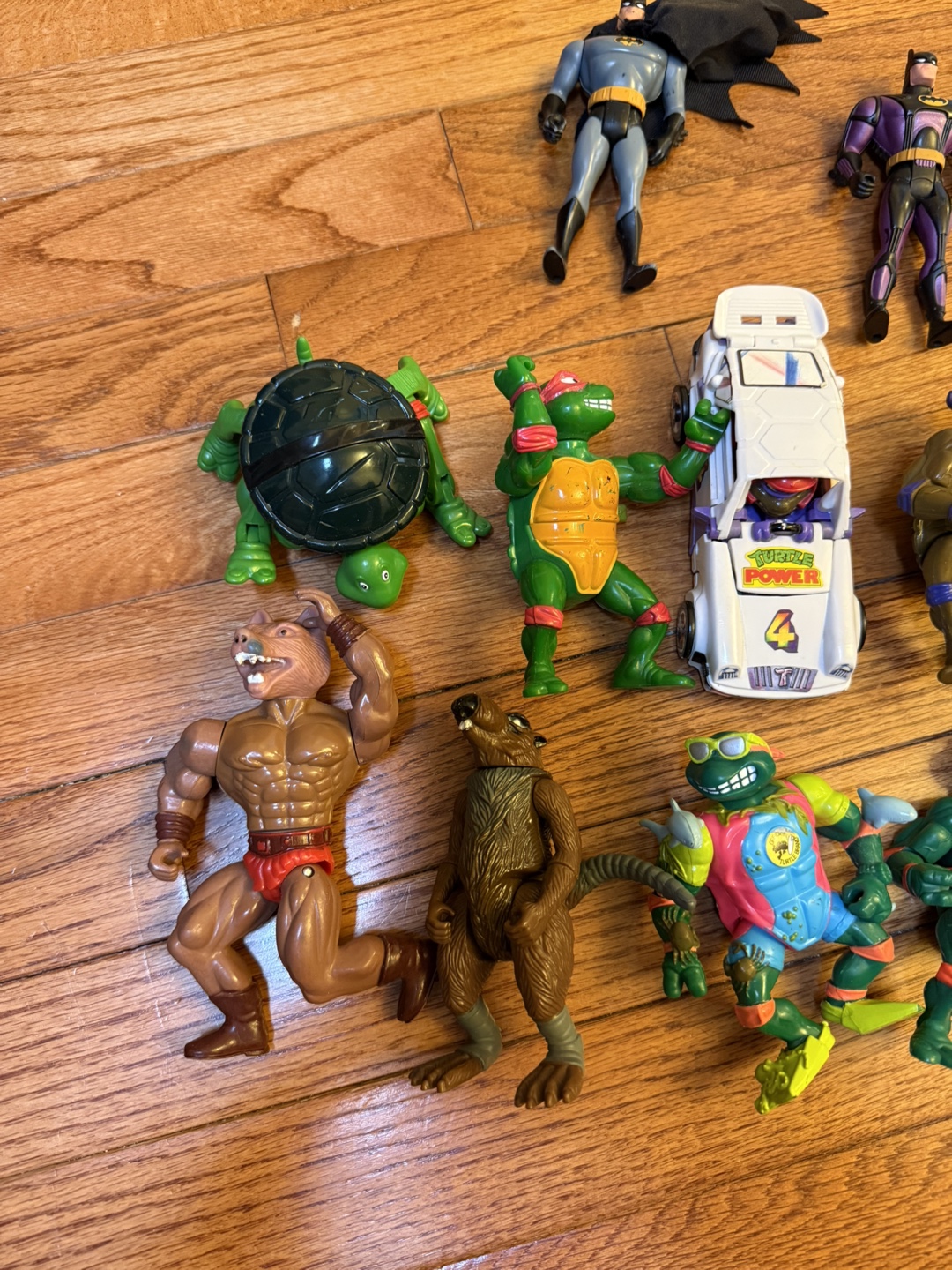 Vintage Action Figure Lot: Teenage Mutant Ninja Turtles, Batman - photo 2