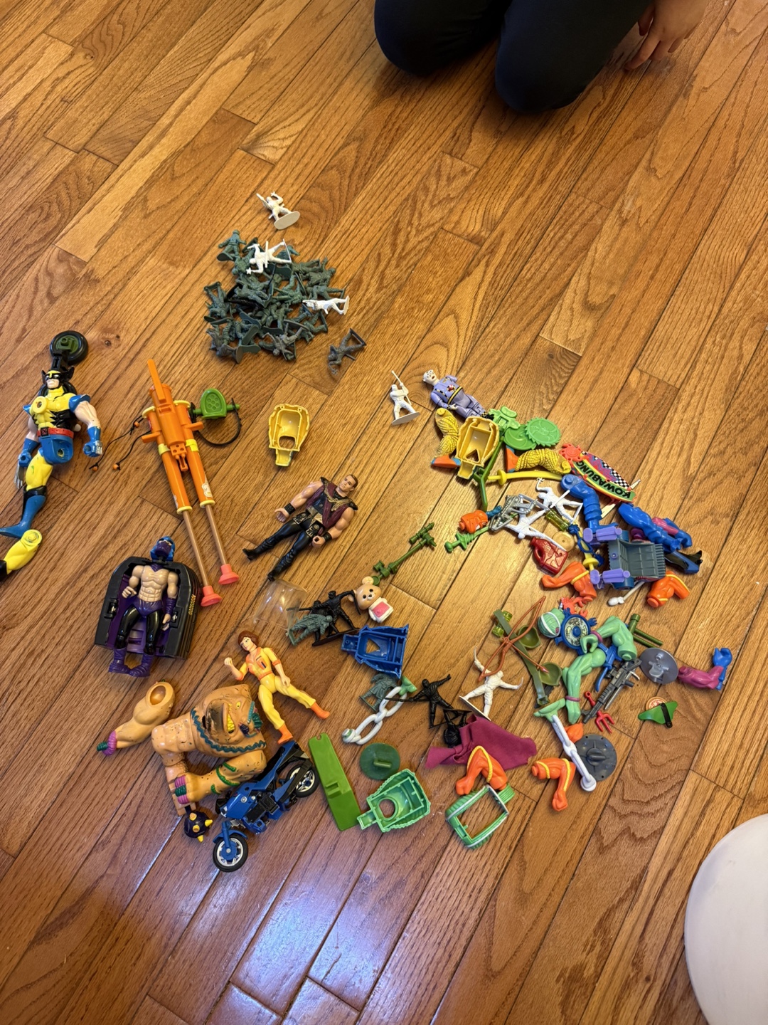 Vintage Action Figure Lot: Teenage Mutant Ninja Turtles, Batman - photo 4