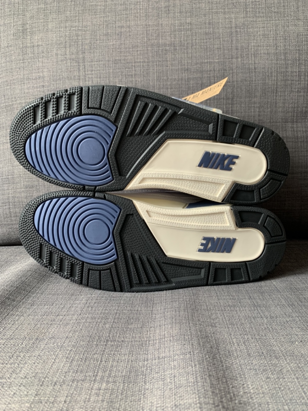 Air Jordan 3 A Ma Maniére - photo 3