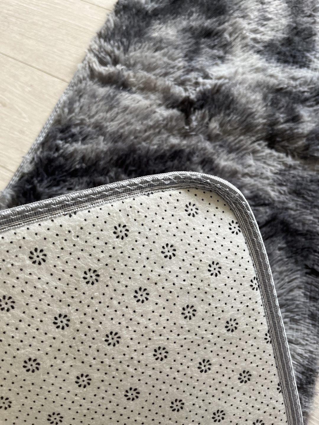 Fluffy Grey Runner Rug - photo 4