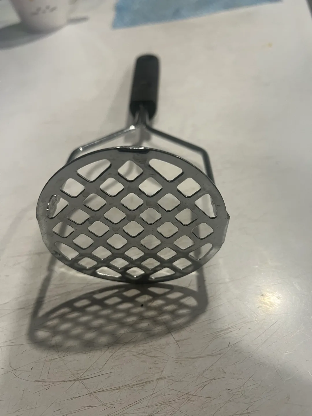 Metal Potato Masher with Black Handle💚 image indicator(2)