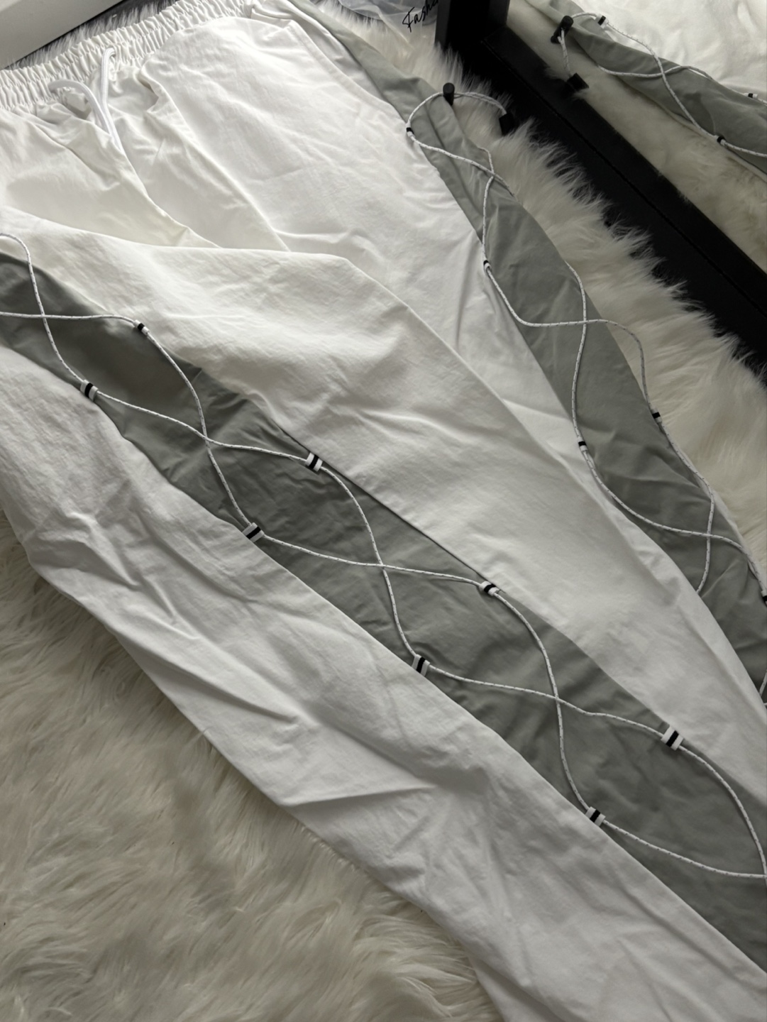 KOREAN STREETWEAR Unique White & Grey Panelled Track Pants - photo 5