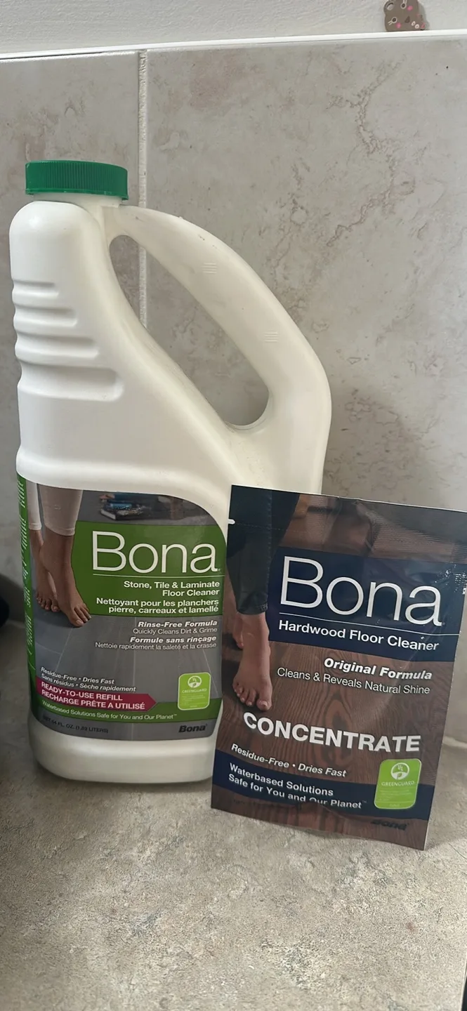 Vileda Cleaning Kit + Bona Floor Cleaner image indicator(2)