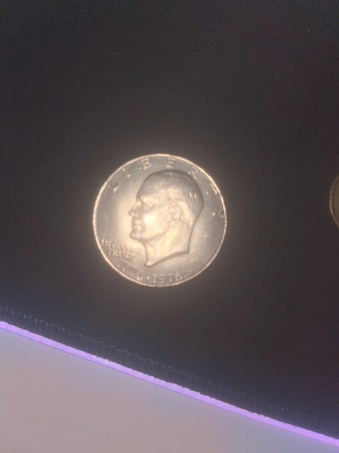 Authentic USA 1$ Coin Vintage Special Edition image indicator(2)