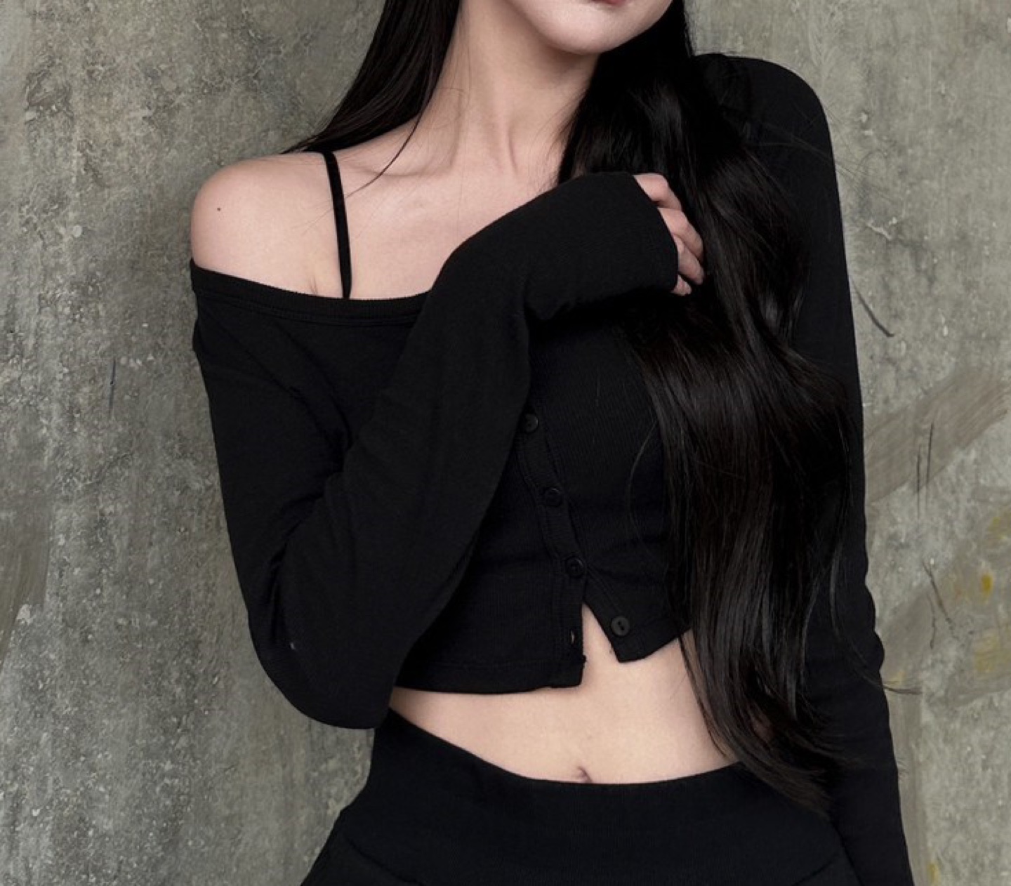 [An’Q] Black Cropped Cardigan