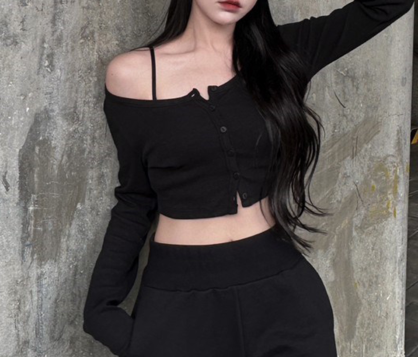 [An’Q] Black Cropped Cardigan - photo 2