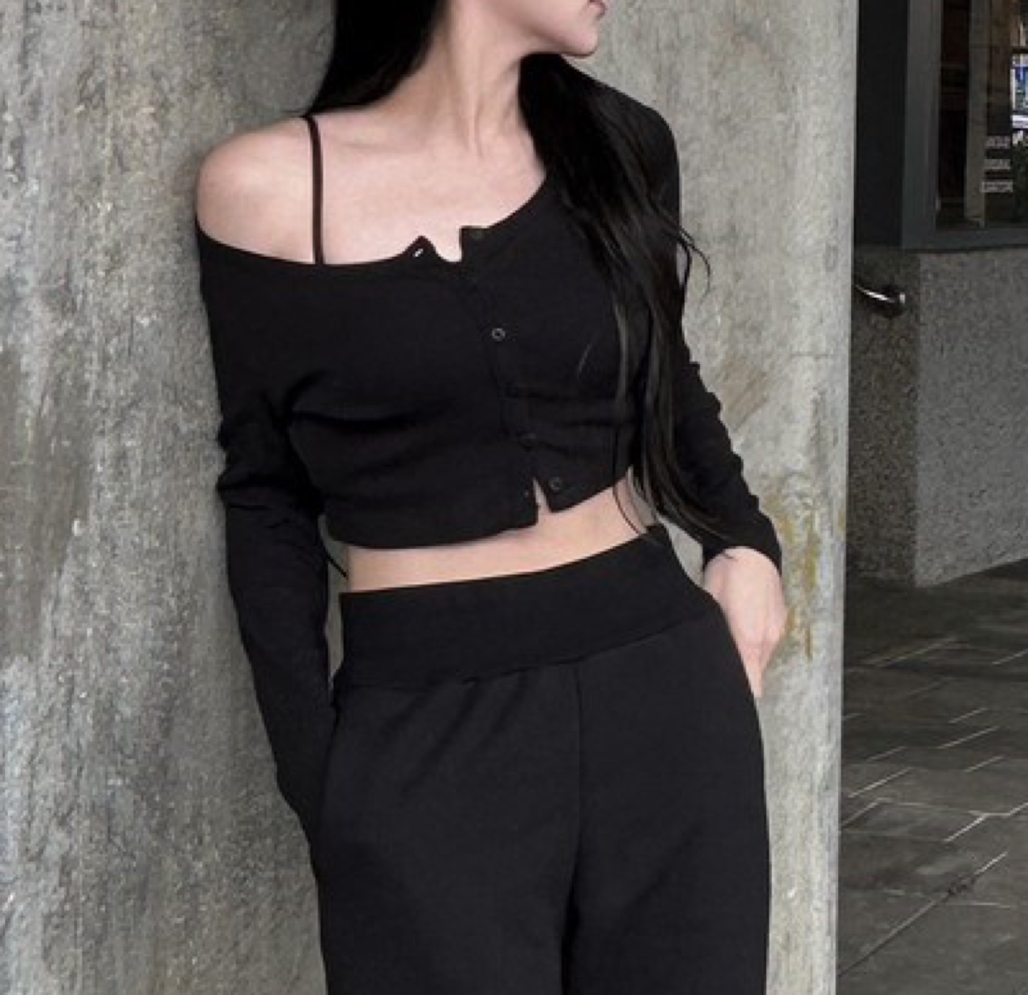 [An’Q] Black Cropped Cardigan - photo 3