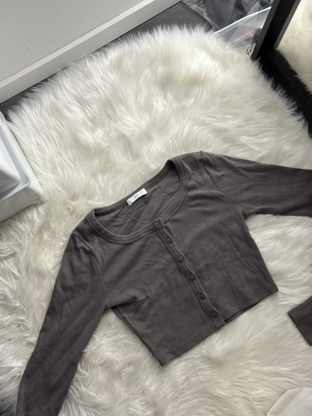 [An’Q] Choco Cropped Cardigan