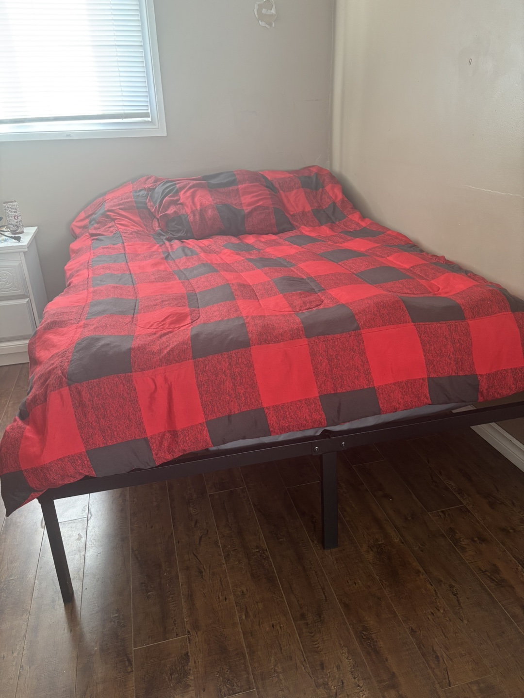 Metal platform bed frame ,and mattress