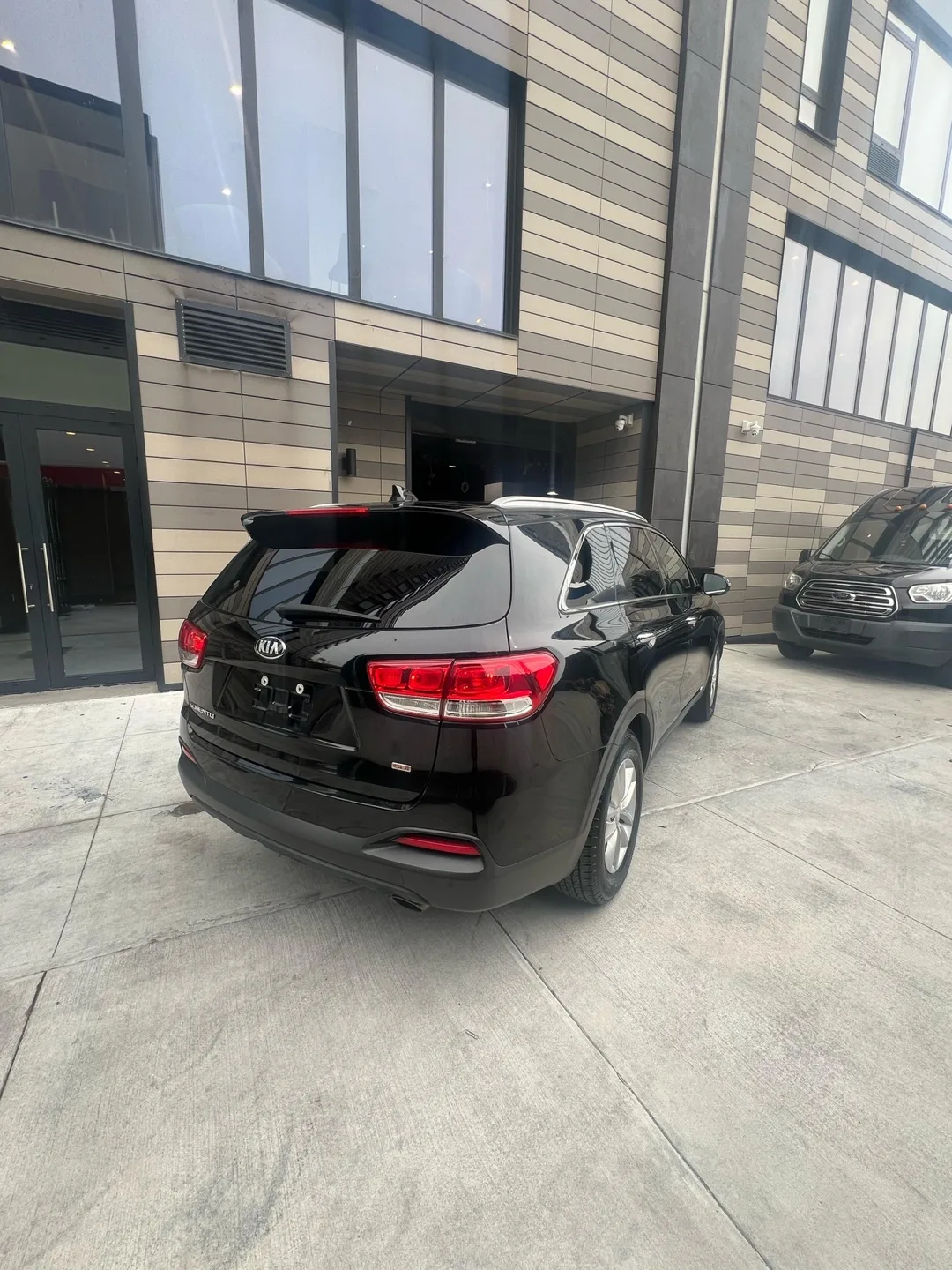 2017 Kia Sorento SUV image indicator(5)