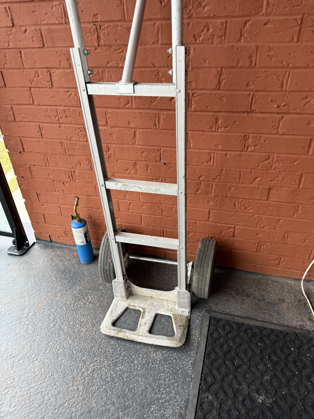 Aluminum Hand Truck 650 lb Capacity, Heavy Duty