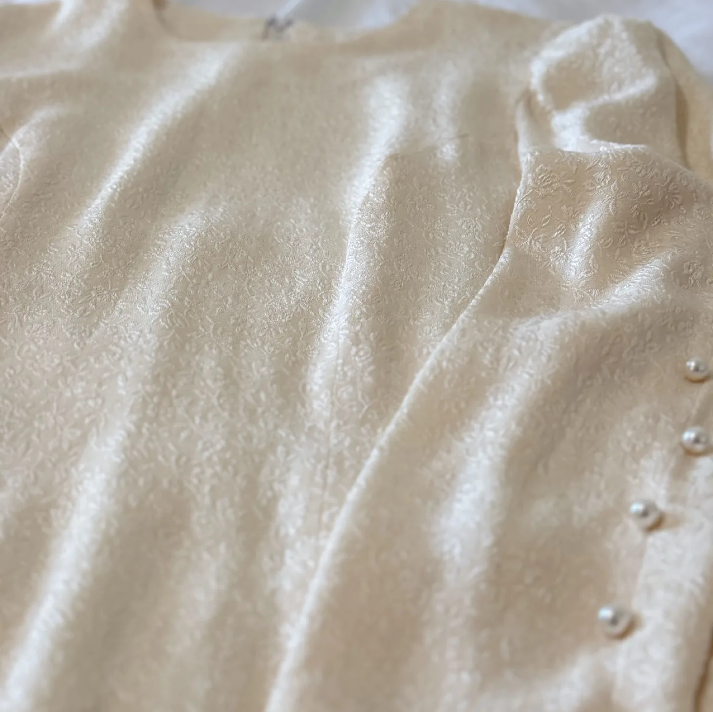 Vintage 80% Rayon Elegant Pearl Sleeve Dress image indicator(3)
