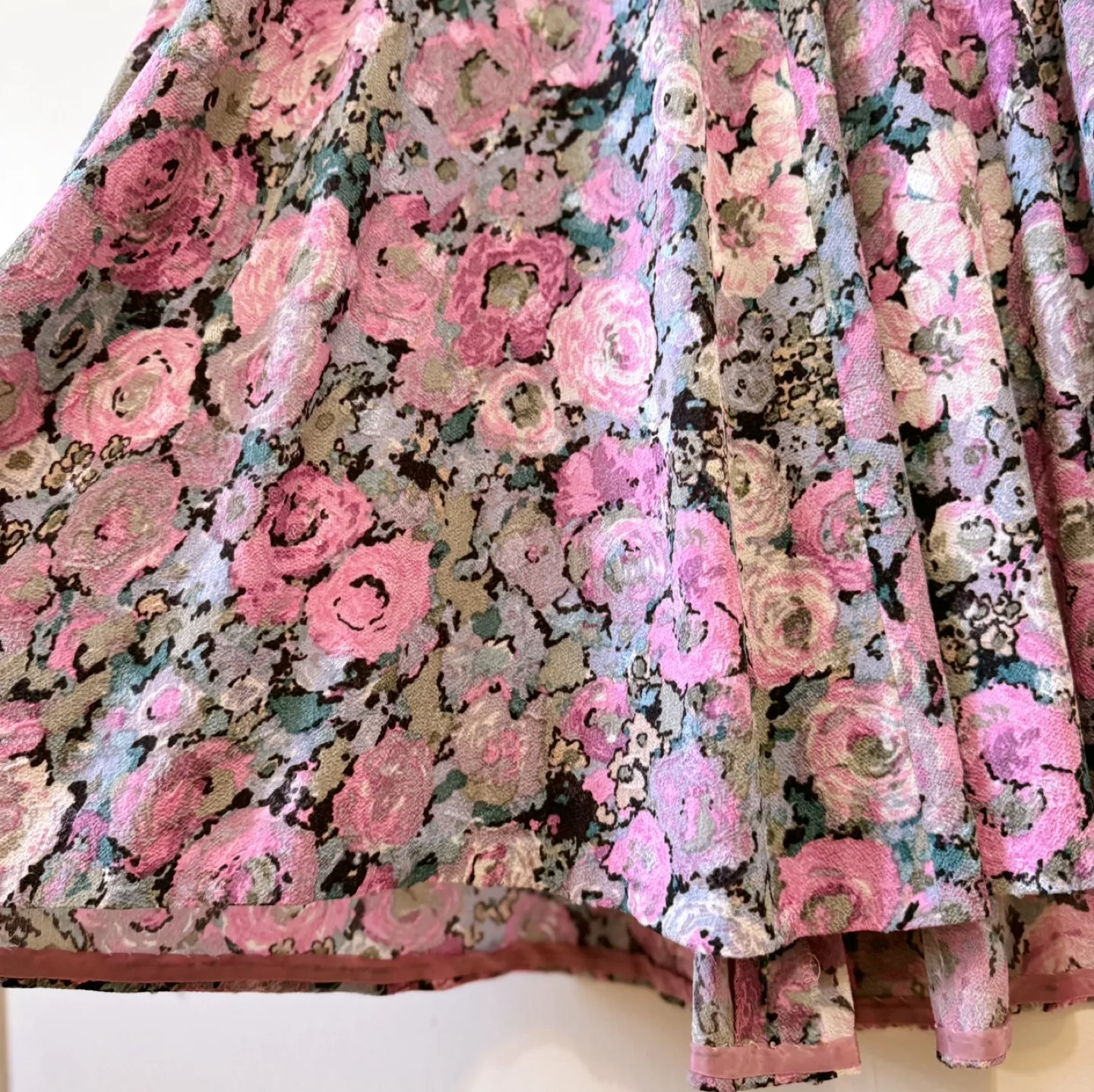 Vintage Floral Brocade Party Dress image indicator(7)