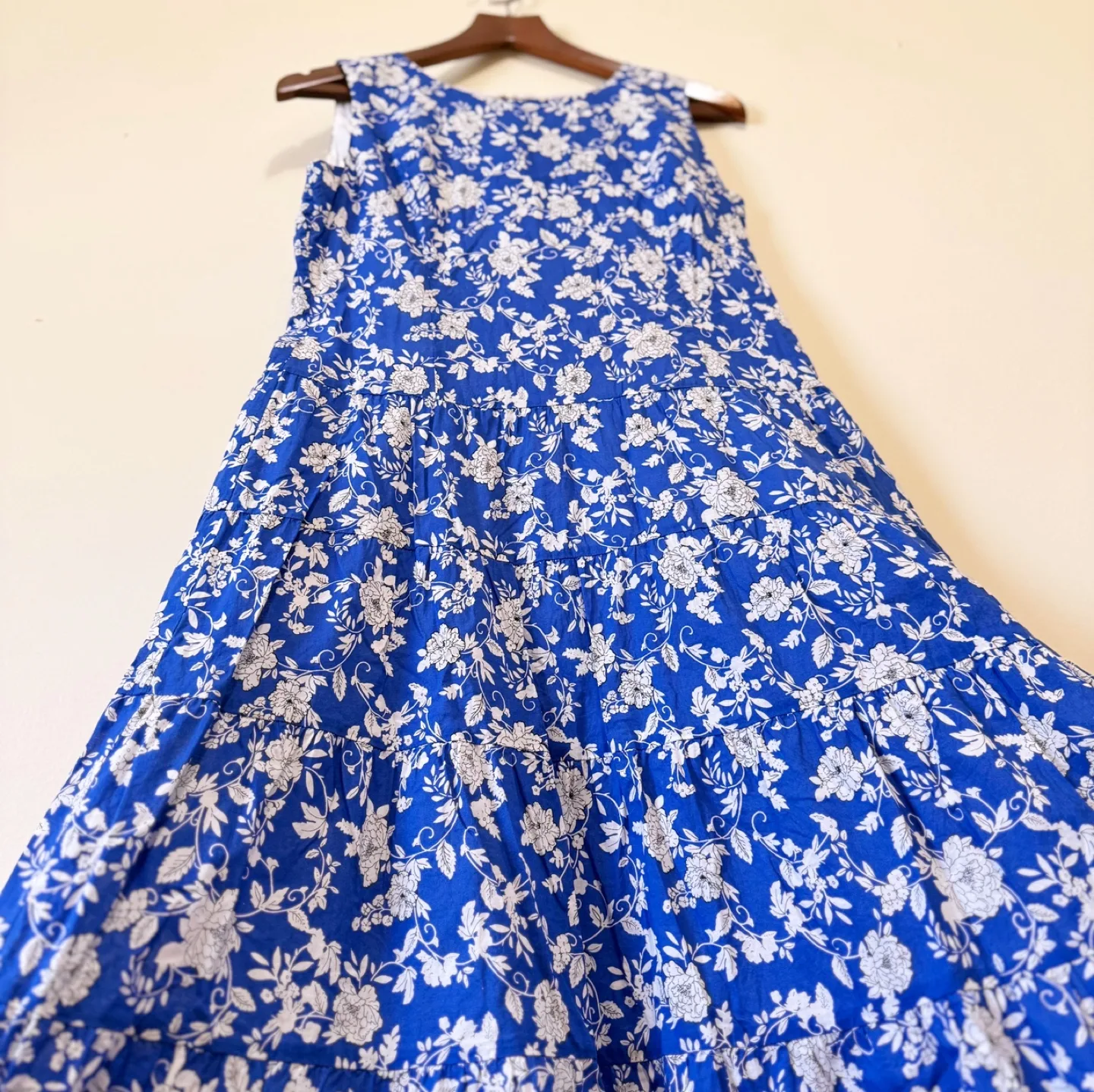 Vintage 100% Cotton Sleeveless Floral Dress image indicator(5)