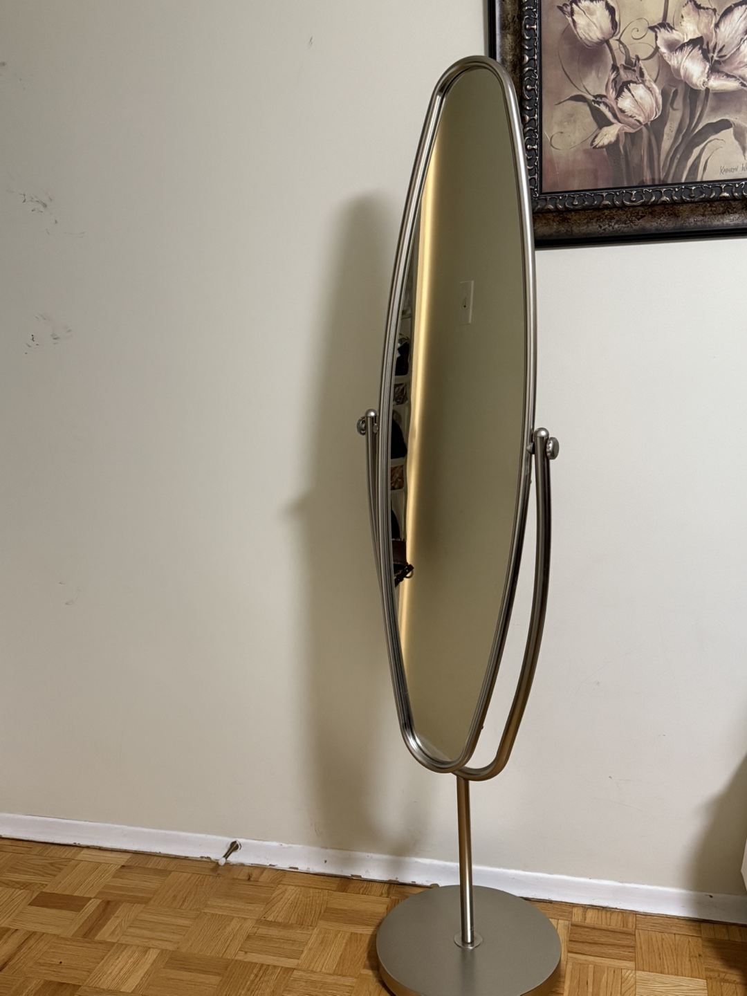 Full-Length Freestanding Oval Mirror