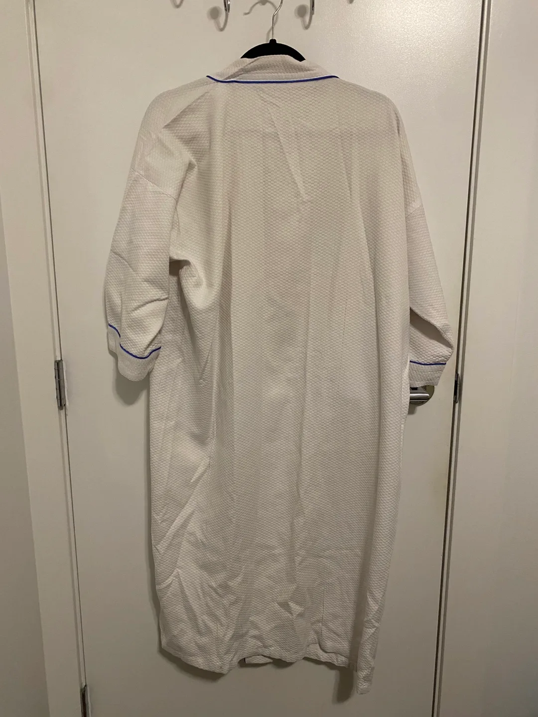 Vintage Waffle Weave Robe image indicator(2)