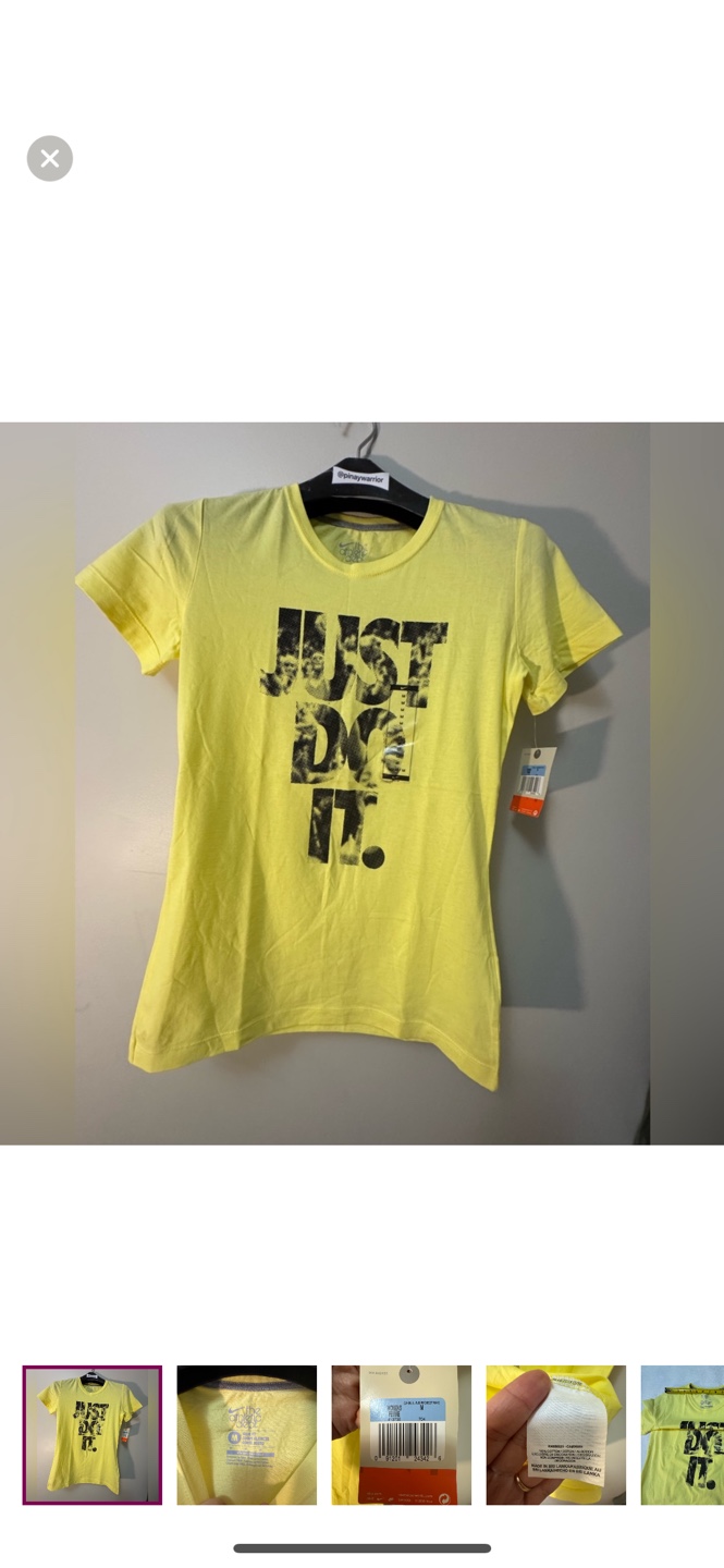 Nike Women's Yellow 'Just Do It' Graphic T-Shirt