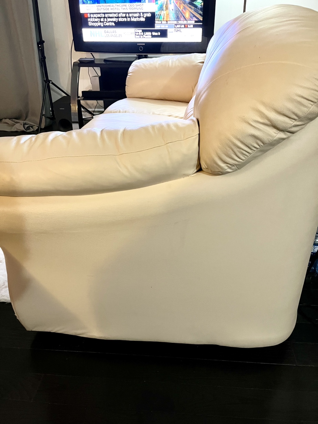 Cream Leather Sofa and Chair - photo 4