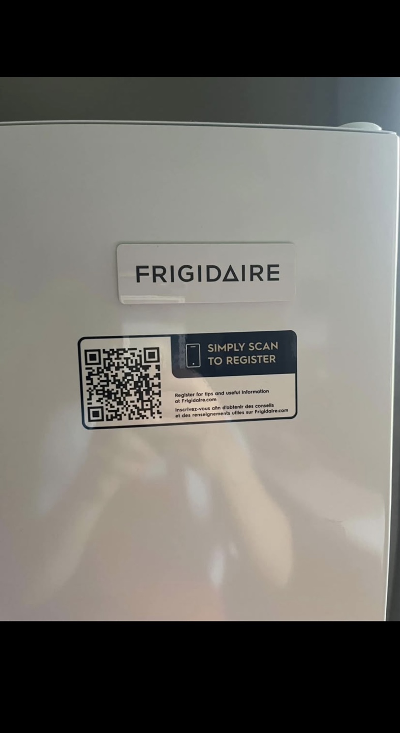 Frigidaire Top Freezer Refrigerator - photo 2