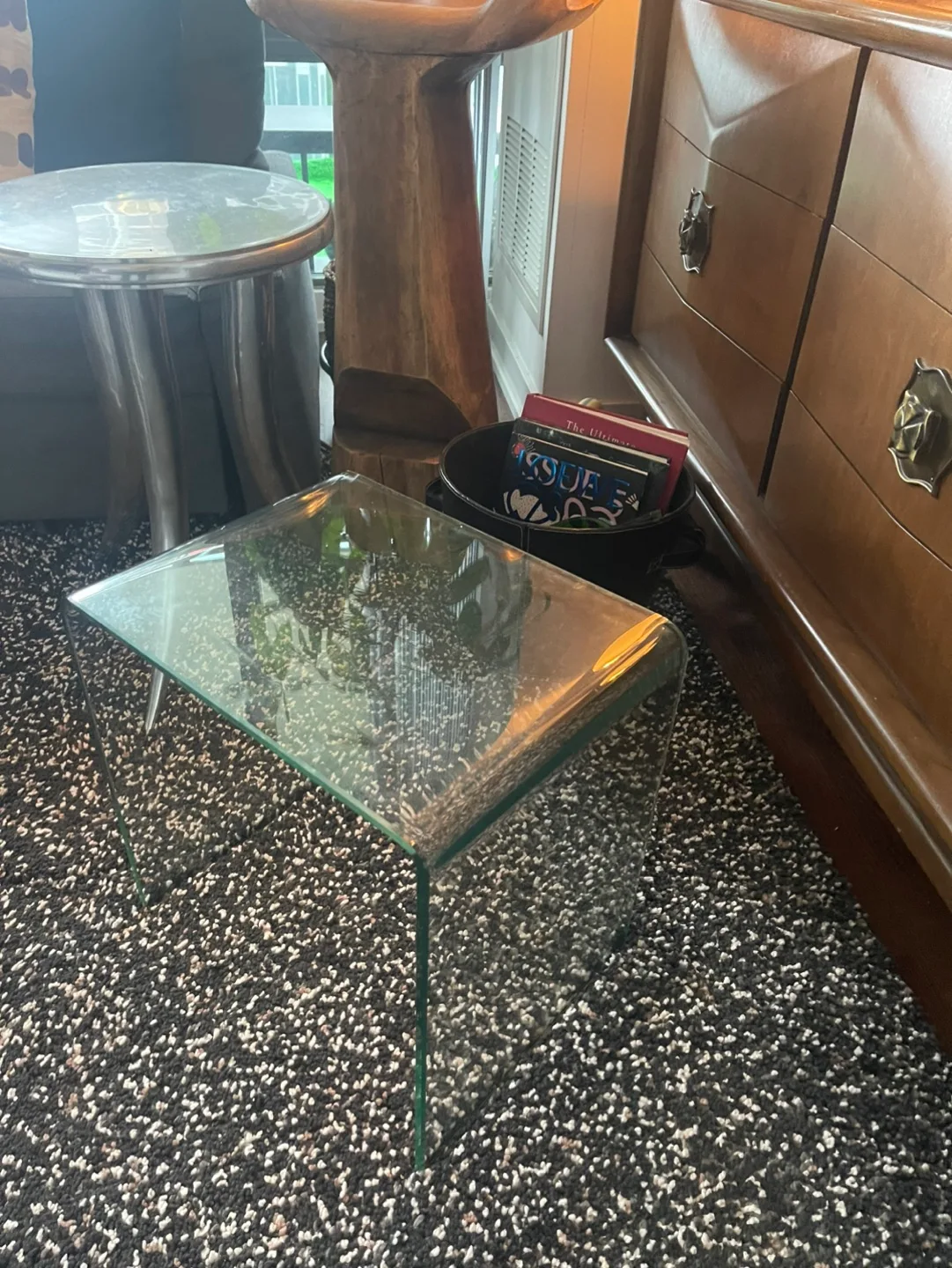 Clear Glass Side Table image indicator(6)