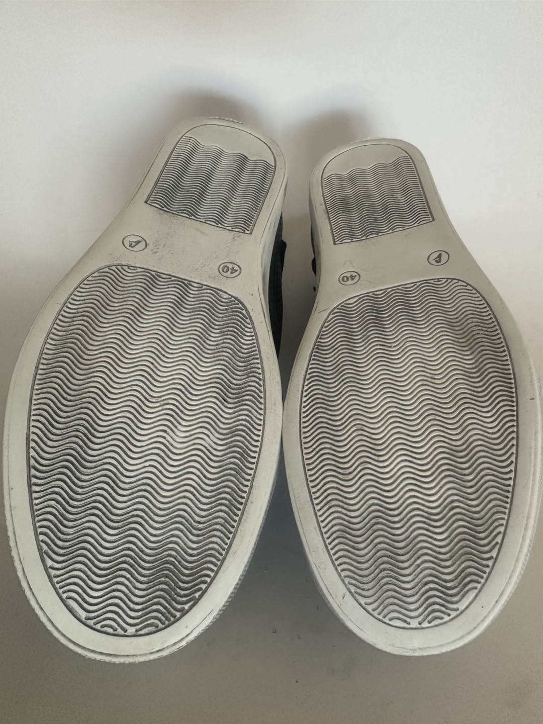 RILASSARE Women's Perforated Leather Sneakers Size EU 40/ US 9 - photo 3