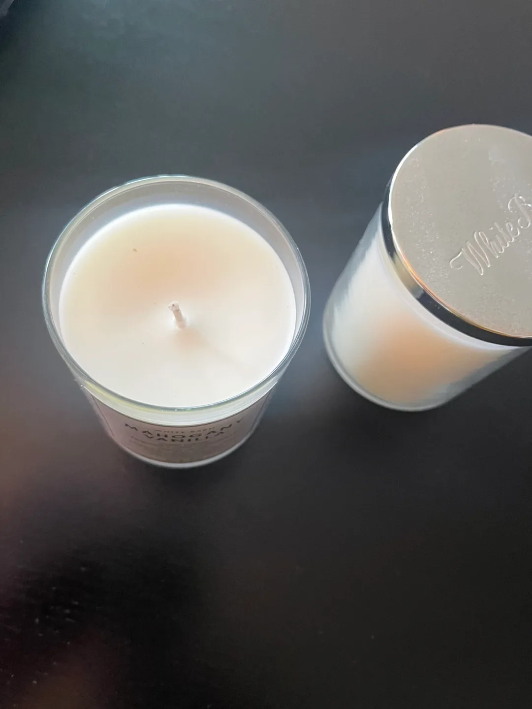 Two White Barn Mahogany Vanilla Candles image indicator(2)