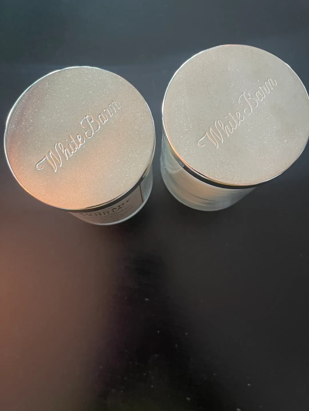 Two White Barn Mahogany Vanilla Candles image indicator(3)