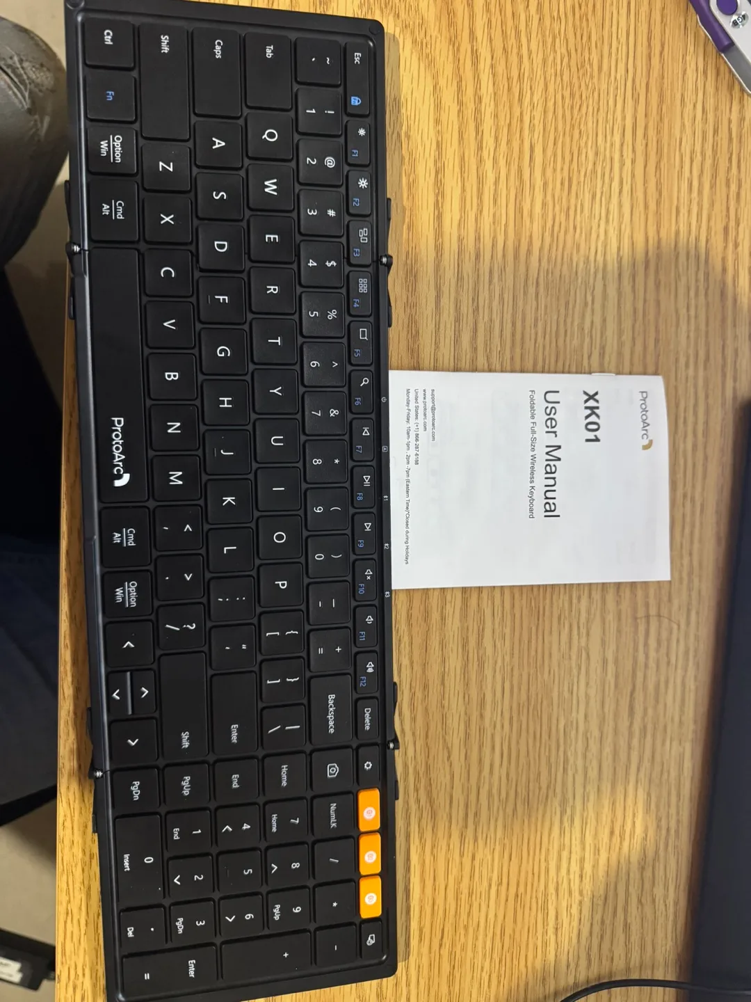 ProtoArc XK01 Foldable Bluetooth Keyboard image indicator(3)