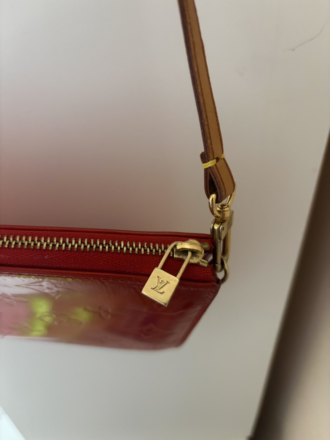 Louis Vuitton Red Patent Leather Pochette - photo 2