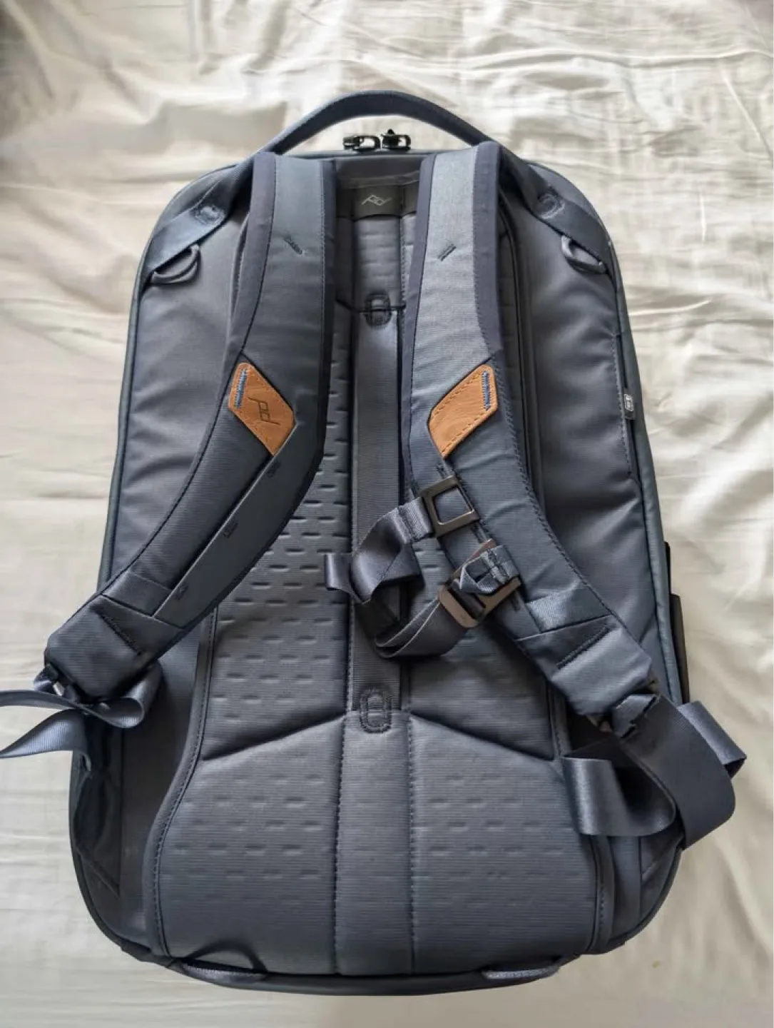 Peak Design Travel Backpack 30L - Midnight Blue with Hip Belt image indicator(2)