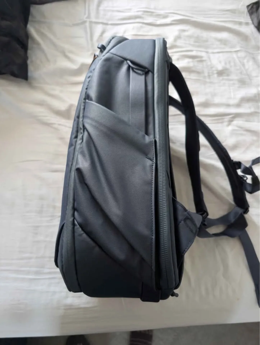 Peak Design Travel Backpack 30L - Midnight Blue with Hip Belt image indicator(3)