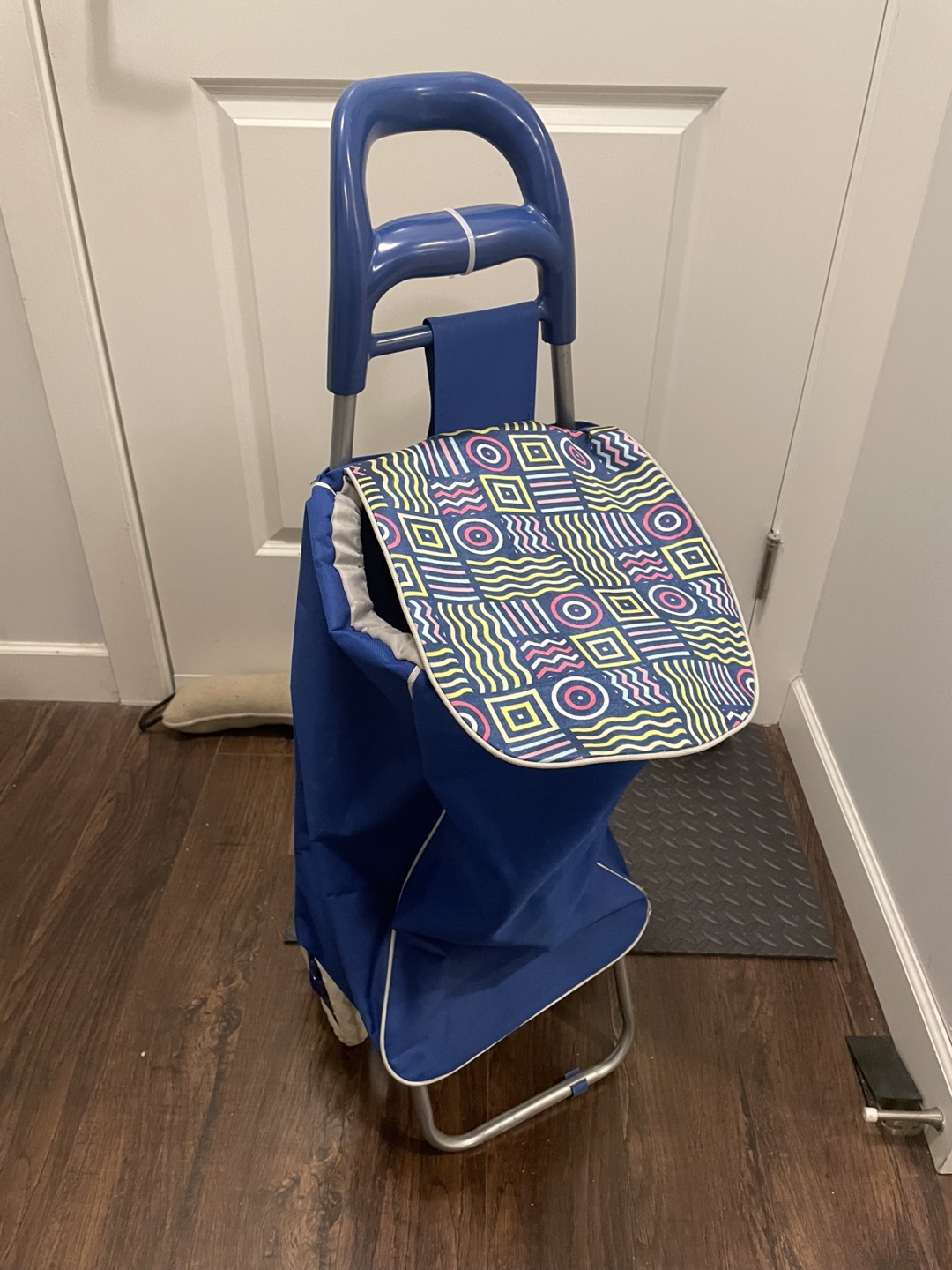 Collapsible Shopping Cart with Patterned Fabric