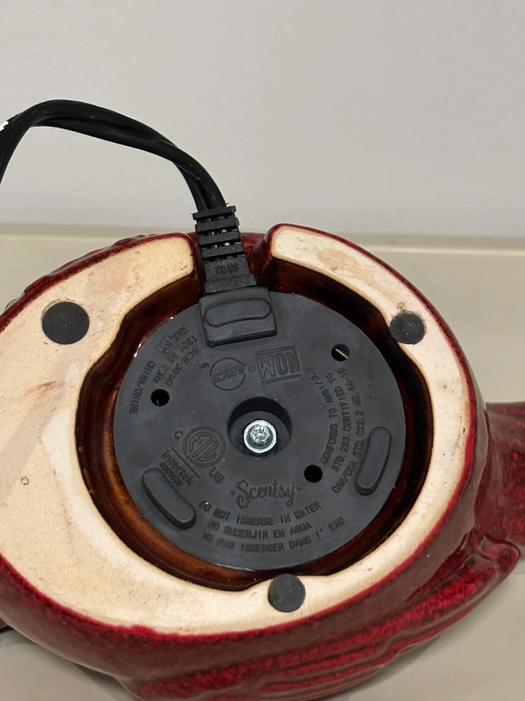 Scentsy Cardinal Wax Warmer image indicator(2)