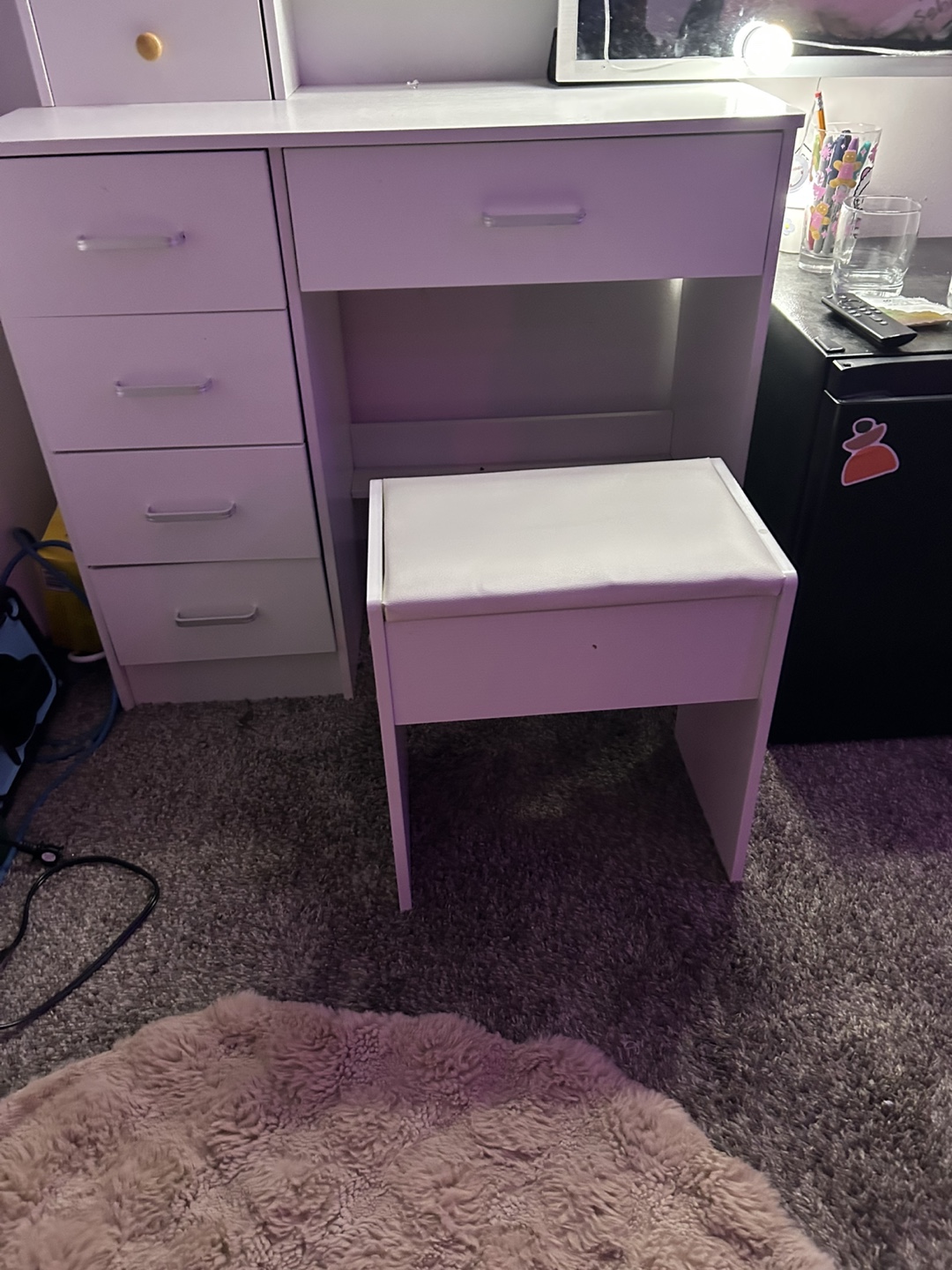 White Vanity Set with Mirror and Stool - photo 4