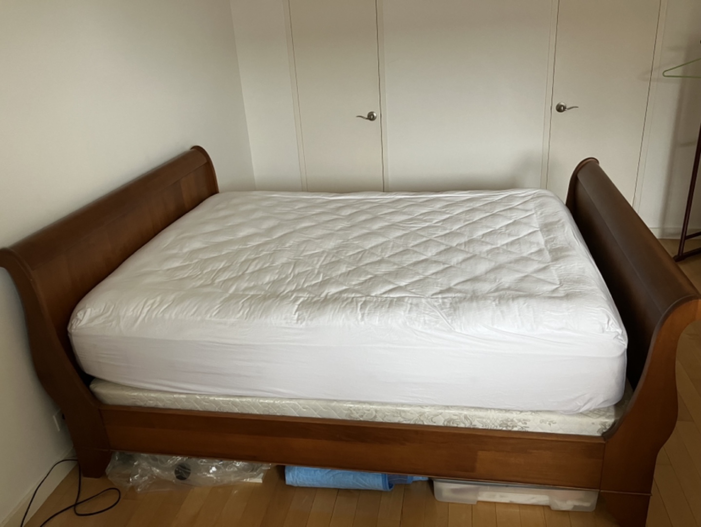 Empire Style Sleigh bed frame, box spring and mattress - photo 3