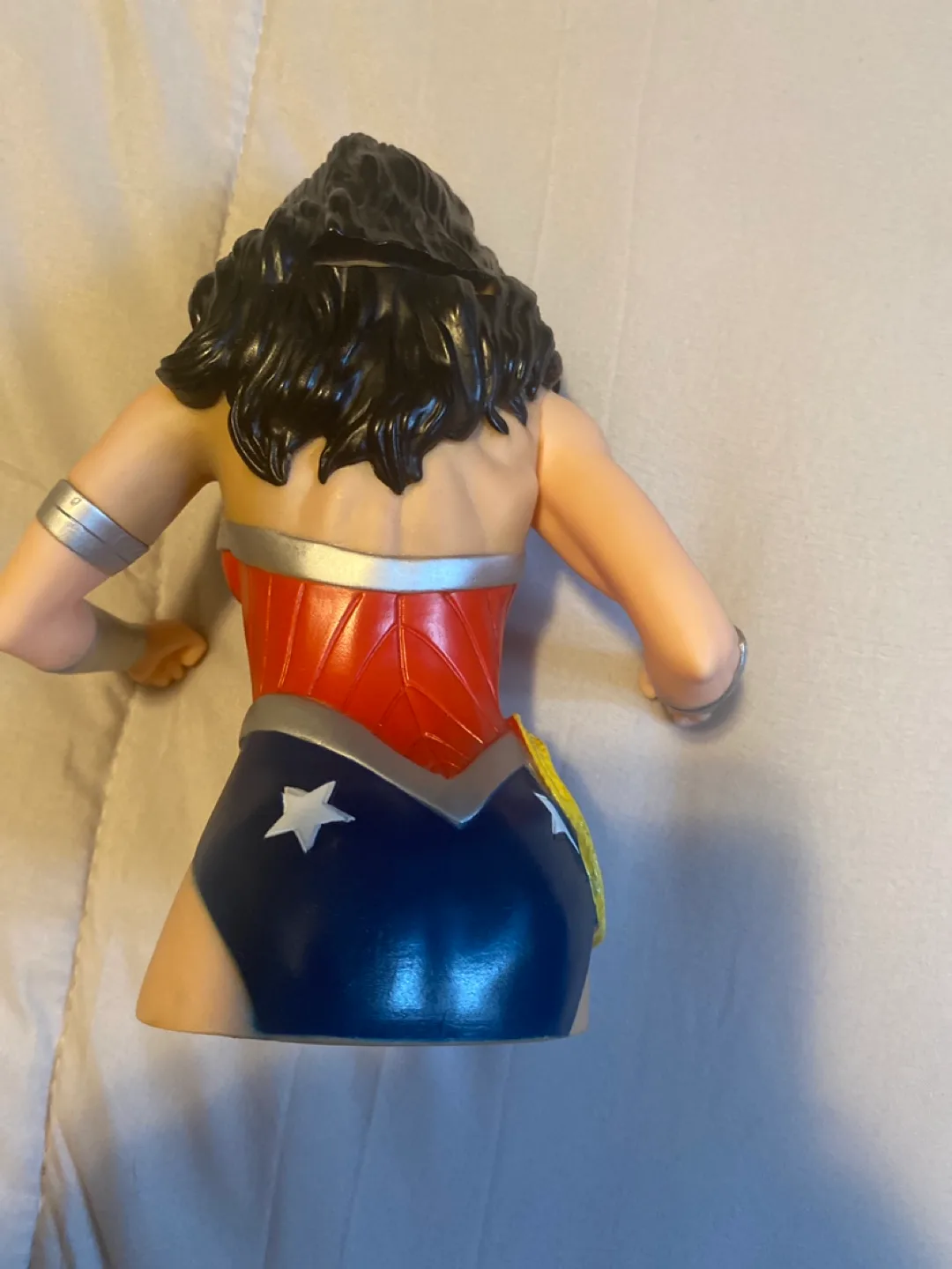 Wonder Woman Bust Bank image indicator(2)