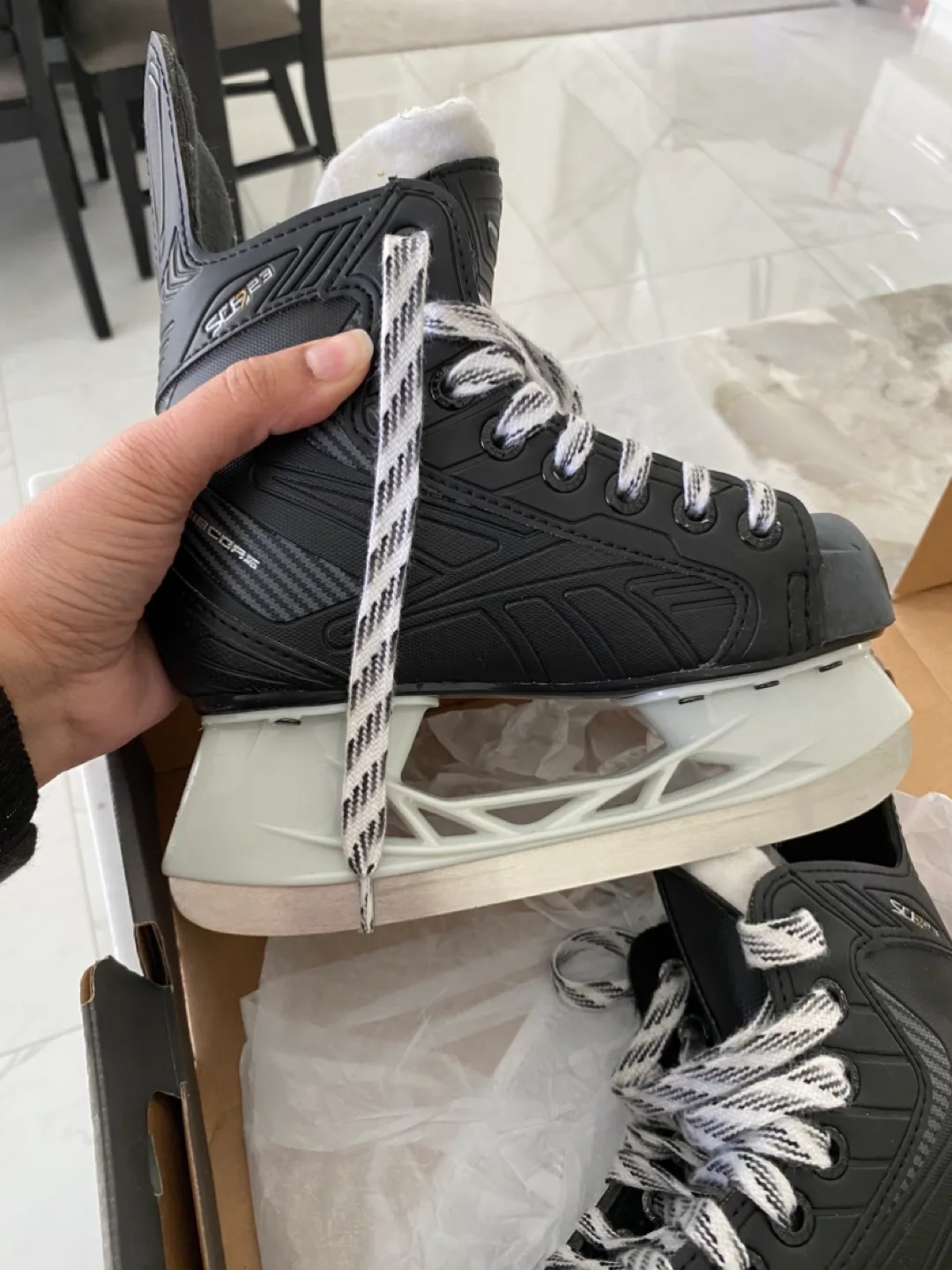 Reebok Size 12 Ice Hockey Skates image indicator(3)