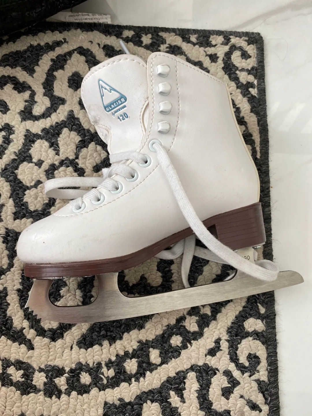 Glacier 12J Figure Skates - Size 12J image indicator(3)