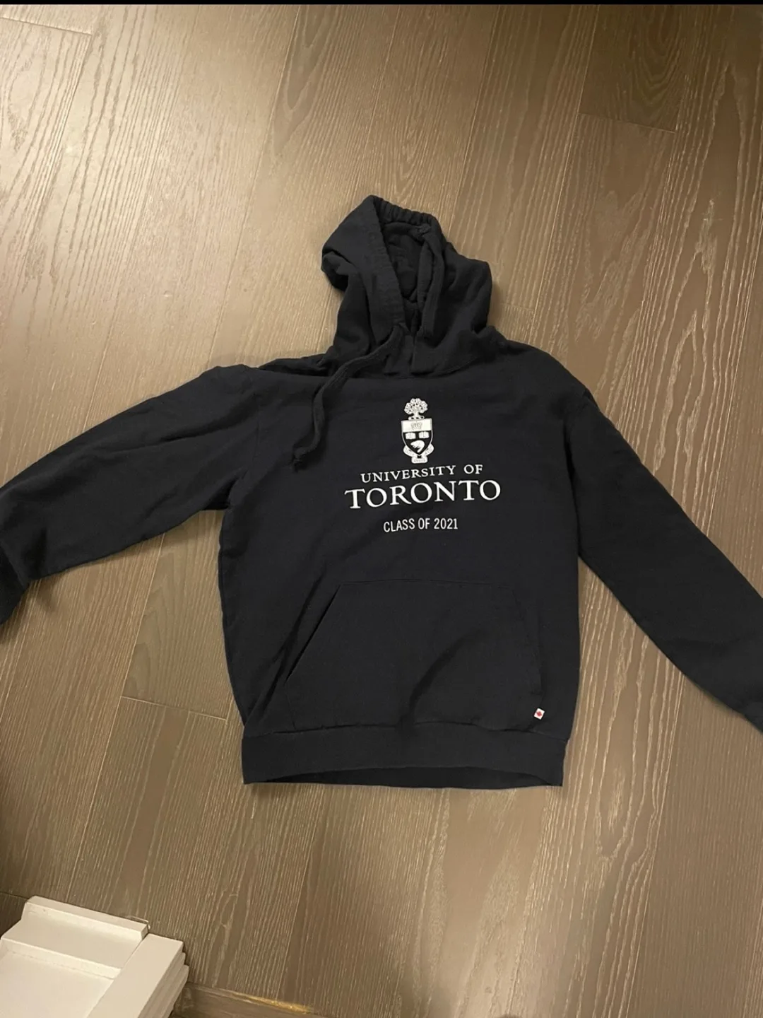 University of Toronto Sweatshirt & Hoodie Bundle X3 image indicator(3)