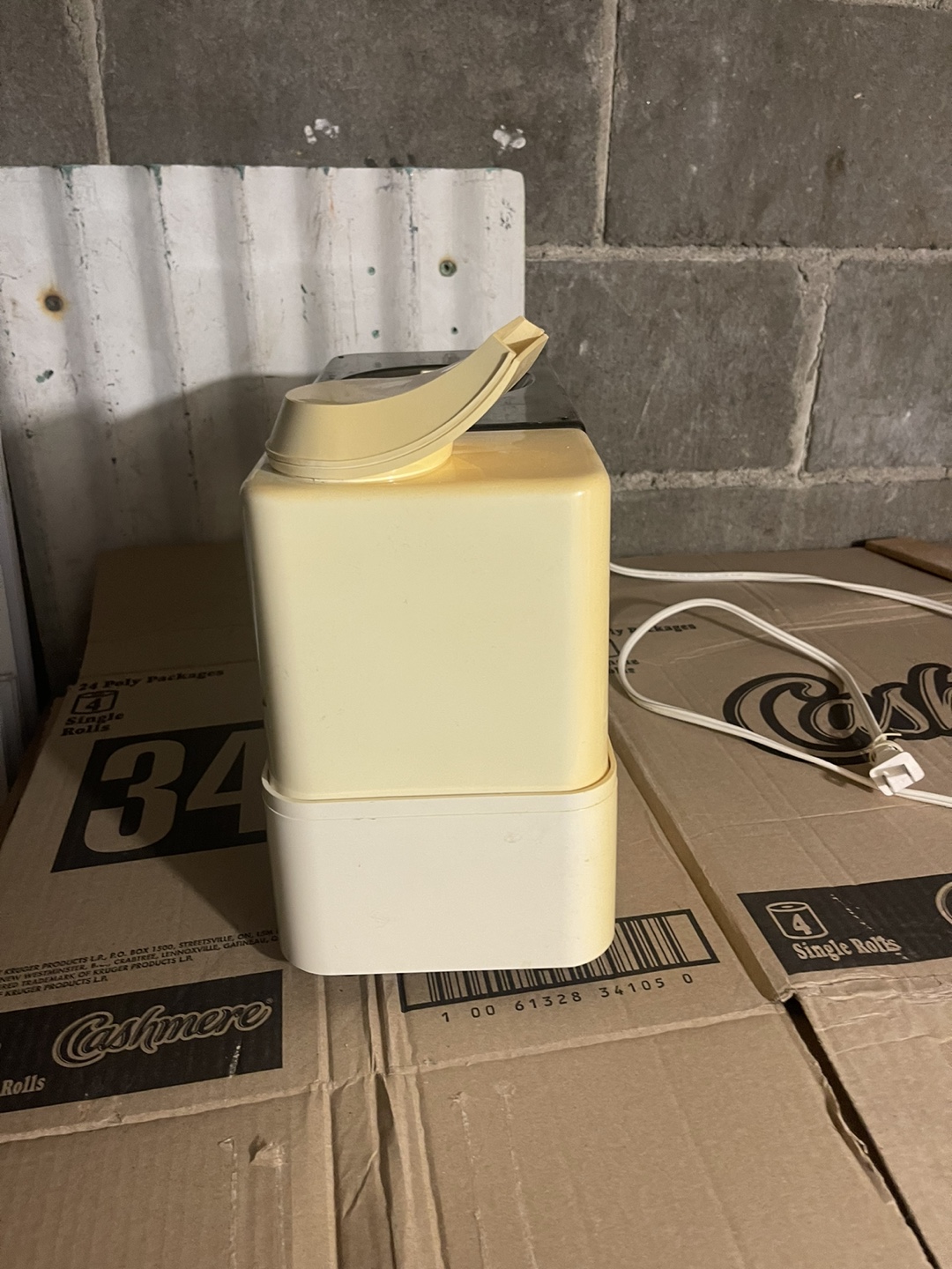 Vintage Mastercraft Humidifier - Model 43-5218-2 - photo 4