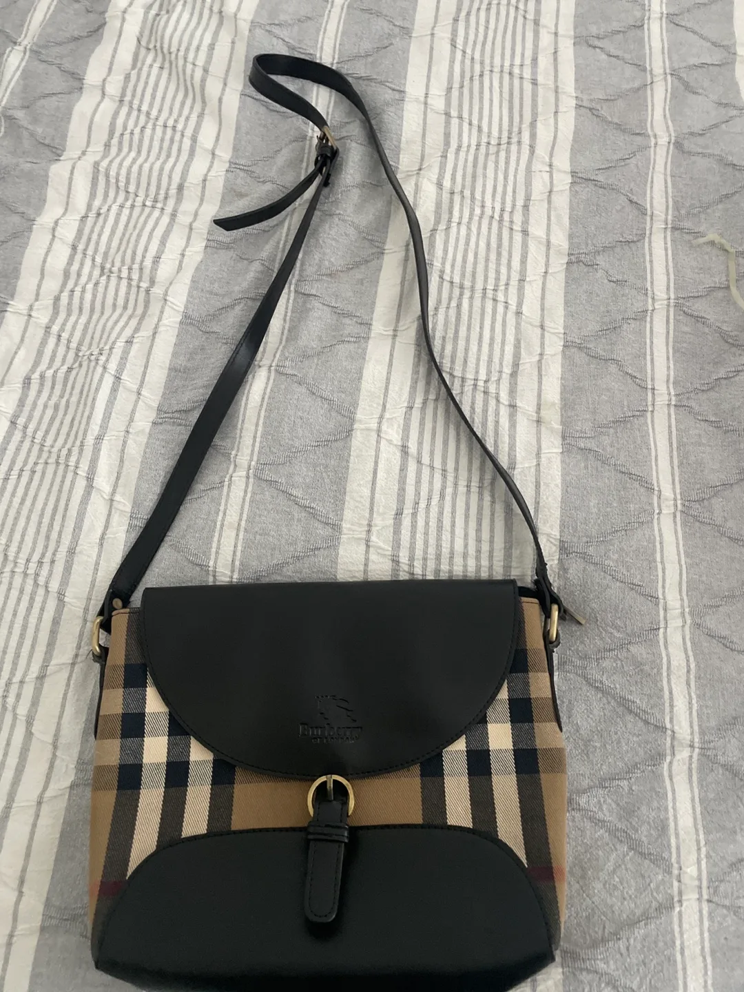 crossbody bag thumbnail